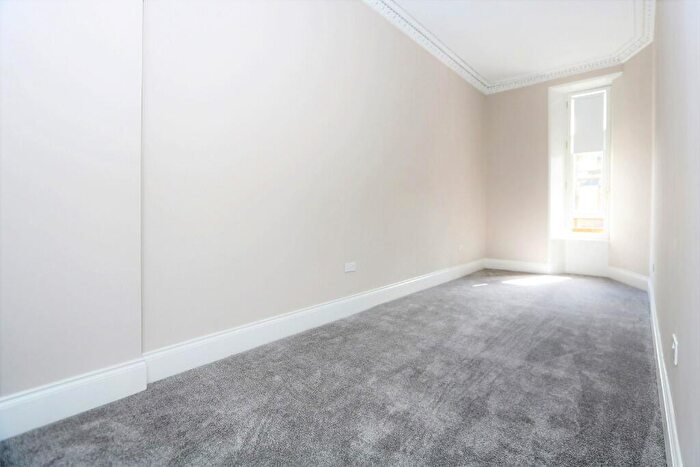 2 Bedroom Flat To Rent In Hyndland Road, Glasgow, G12