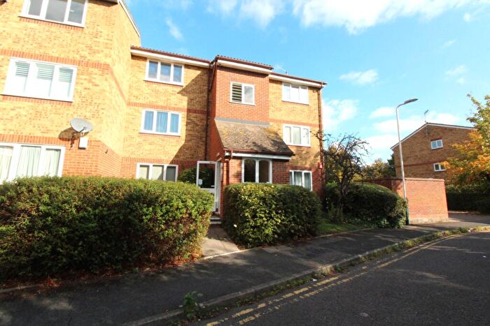 1 Bedroom Apartment To Rent In Sterry House, Stirling Close, RM13