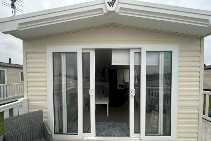 2 Bedroom Caravan For Sale In Viewfield Manor, Torranyard, Kilwinning, North Ayrshire, KA13