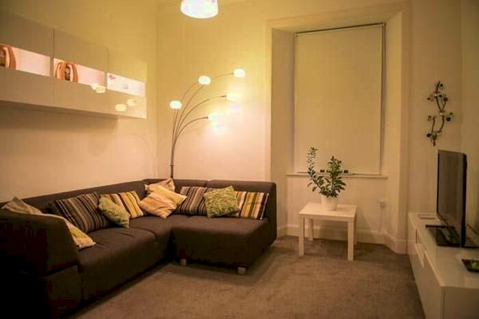 1 Bedroom Flat To Rent In East Crosscauseway, Edinburgh, EH8