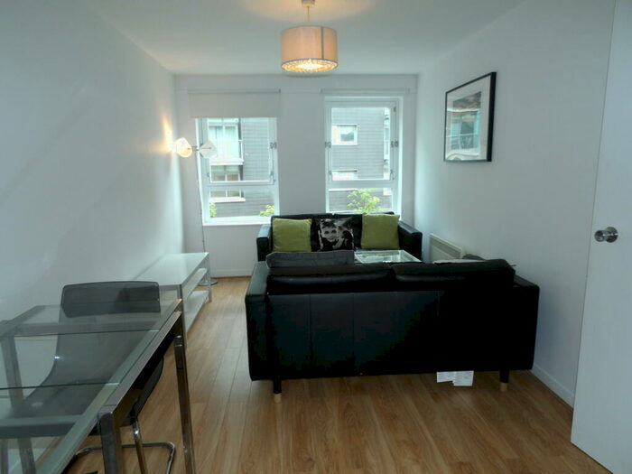 1 Bedroom Flat To Rent In Albion Gate, Merchant City, G1