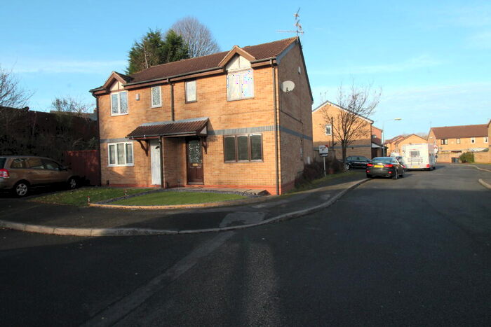 3 Bedroom Semi-Detached House To Rent In Lakeland Avenue, Hucknall, NG15