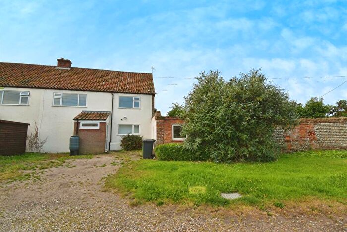 3 Bedroom Semi-Detached House To Rent In Mill Common Road, Ridlington, NR28