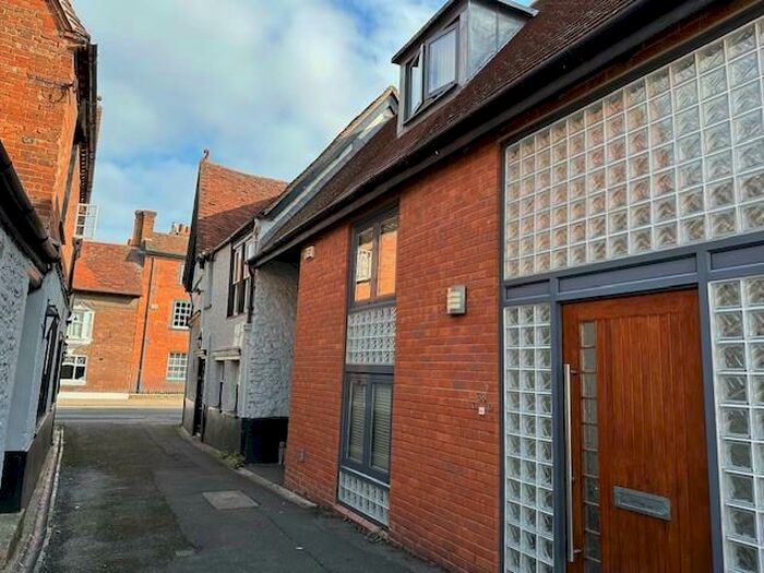 2 Bedroom Apartment To Rent In Abingdon, OX14