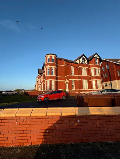 2 Bedroom Flat To Rent In Promenade, Southport, PR9