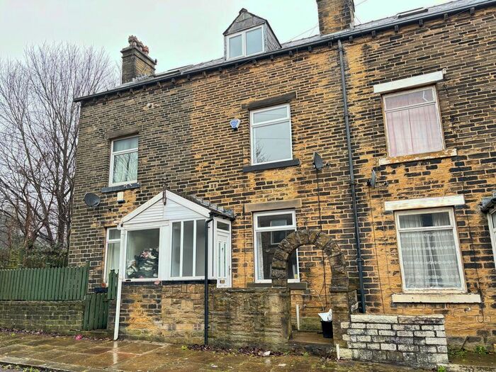 2 Bedroom Terraced House To Rent In Woodside Place, Halifax, HX3