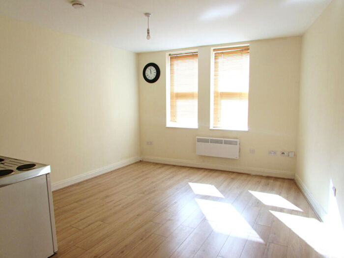 Studio To Rent In Moriah Court, Palmerston Road, Harrow Wealdstone, Middlesex, HA3