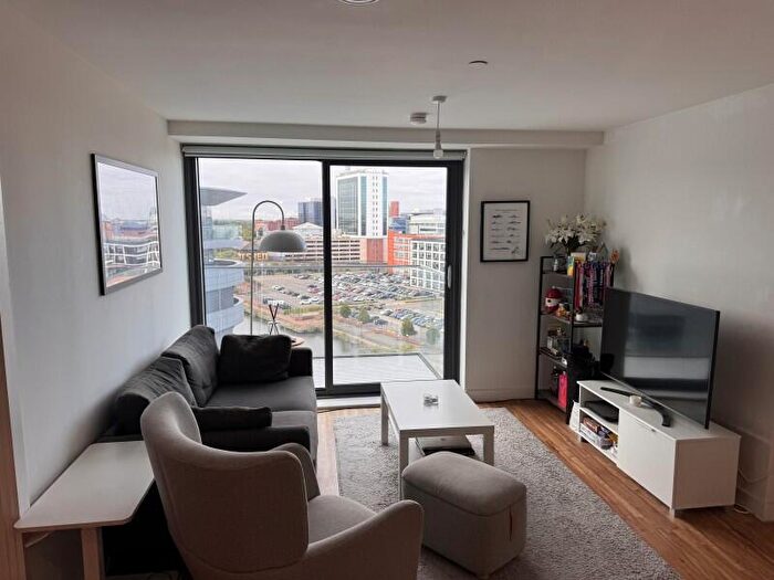 1 Bedroom Apartment To Rent In Manchester Waters :: Pomona Strand, M16