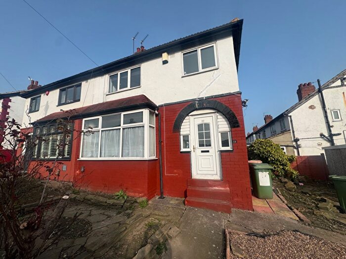 3 Bedroom Property To Rent In Mayville Road, Leeds, LS6