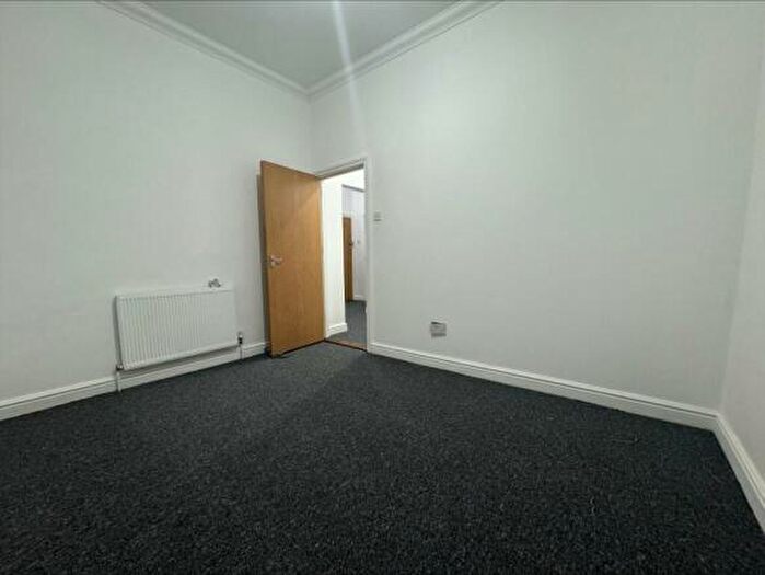2 Bedroom Apartment To Rent In Alhambra Road, Southsea, PO4