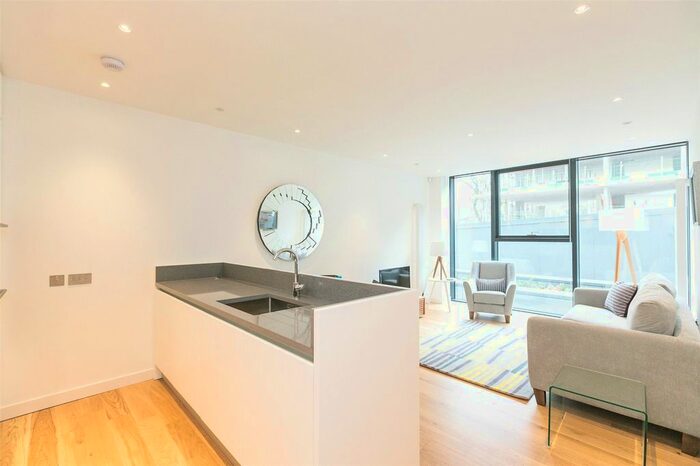 2 Bedroom Flat To Rent In Simpson Loan, Quartermile, Edinburgh, EH3