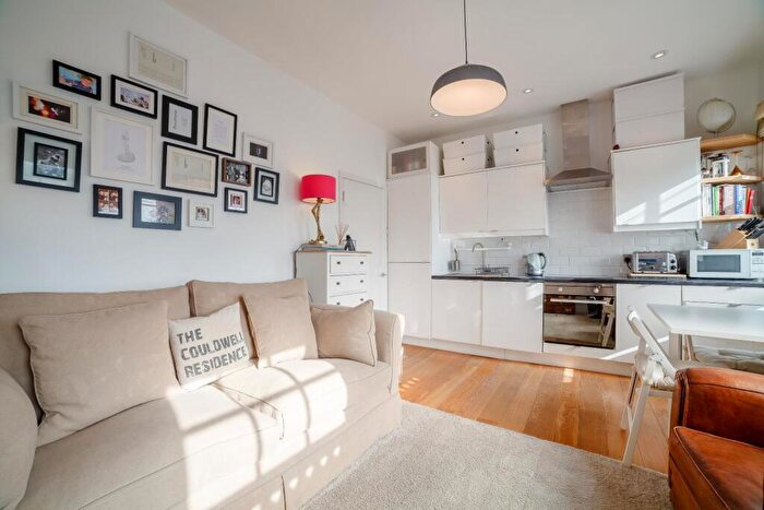2 Bedroom Flat To Rent In Kilmorie Road, London, SE23