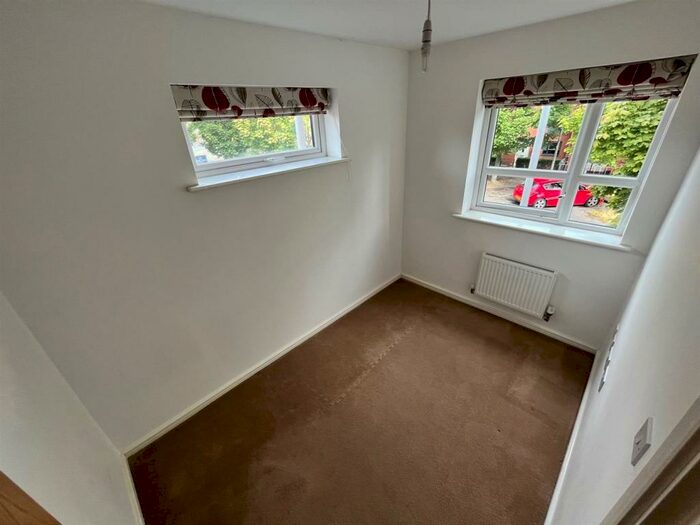 3 Bedroom House To Rent In Broughton Lane, Salford, M7