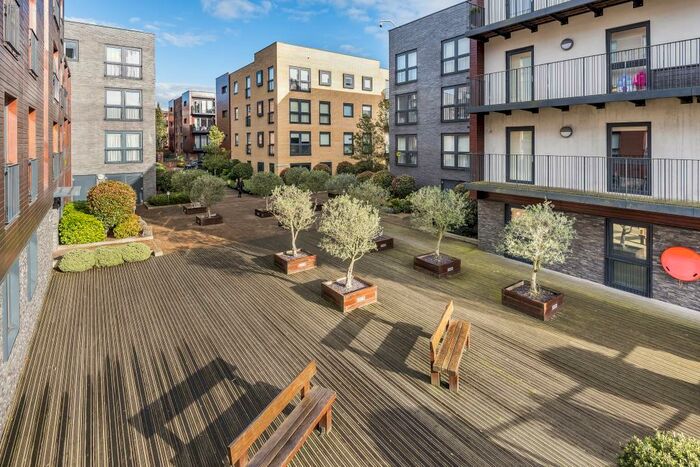 3 Bedroom Apartment To Rent In Sovereign Court, Stanmore, HA7