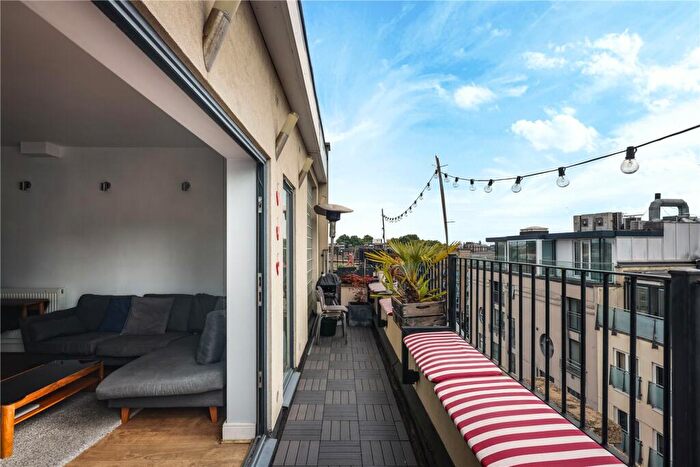 2 Bedroom Flat To Rent In Euphoria Building, Redchurch Street, London, E2