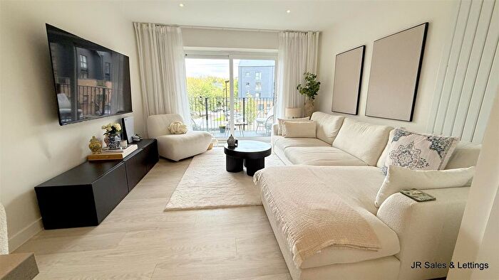 2 Bedroom Flat For Sale In Liberty Court, Lea Road, Waltham Abbey, EN9