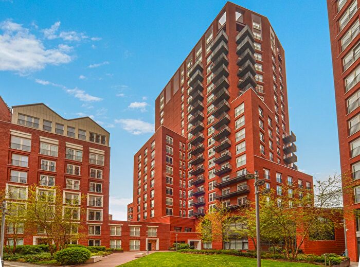 1 Bedroom Flat For Sale In Exchange Gardens, Vauxhall, SW8