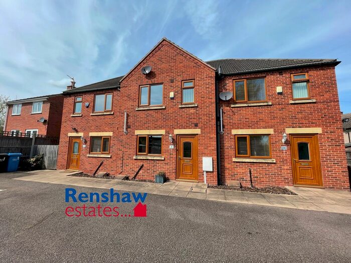 3 Bedroom Town House To Rent In Toad Hole Close, Kirk Hallam, Derbyshire, DE7