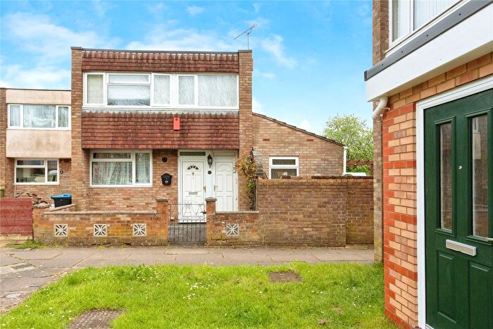 3 Bedroom End Terrace House For Sale In Katrine Place, Bletchley, Milton Keynes, Buckinghamshire, MK2