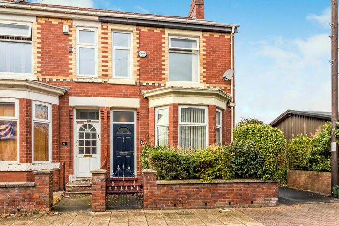 3 Bedroom End Of Terrace House To Rent In Powell Street, Old Trafford, Manchester, M16