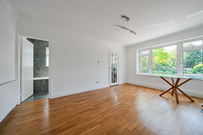 2 Bedroom Flat To Rent In Chislehurst Road, Sidcup, DA14