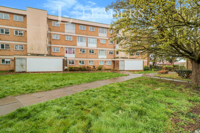 2 Bedroom Flat To Rent In Little Grove Field, CM19