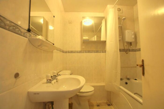 1 Bedroom Flat To Rent In Haversham Lodge, Willesden Green, NW2