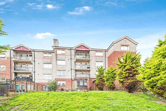 2 Bedroom Flat For Sale In Kilvaxter Drive, Thornliebank, Glasgow, G46