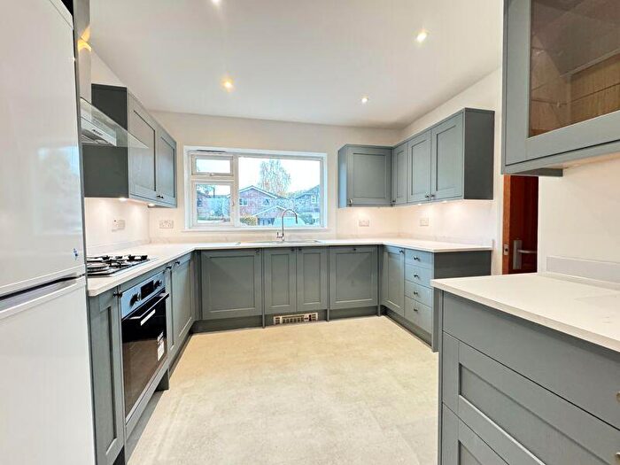 4 Bedroom Detached House To Rent In Orchard Gardens, Cranleigh, GU6