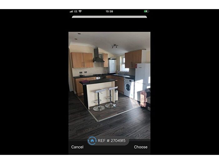 2 Bedroom Flat To Rent In Upper Tooting Road, London, SW17