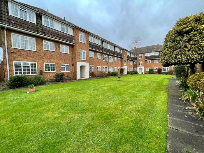 2 Bedroom Apartment To Rent In Chessington Road, Epsom, KT17