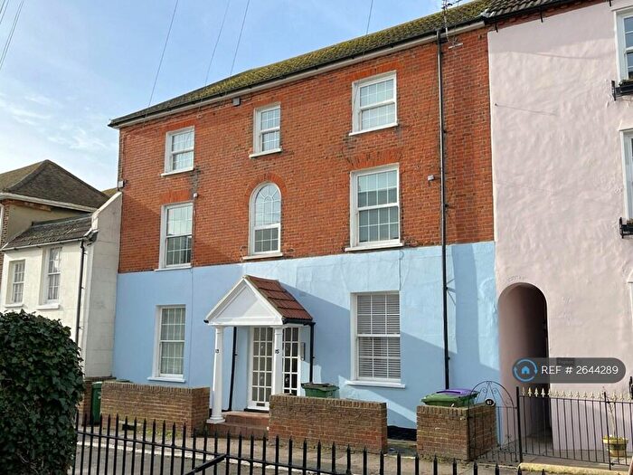 1 Bedroom Flat To Rent In Harbour Way, Folkestone, CT20