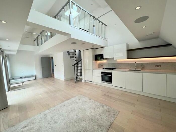 2 Bedroom Flat To Rent In Ealing Green, London, Greater London, W5