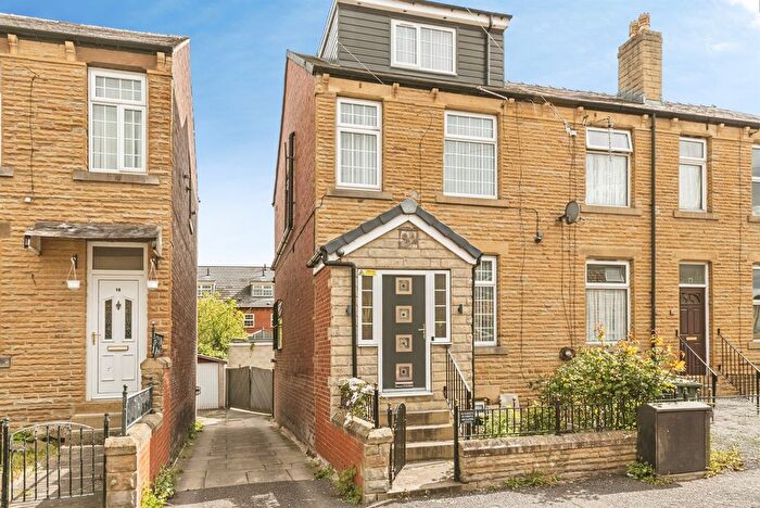 4 Bedroom End Terrace House For Sale In Victoria Street, Ravensthorpe, Dewsbury, WF13