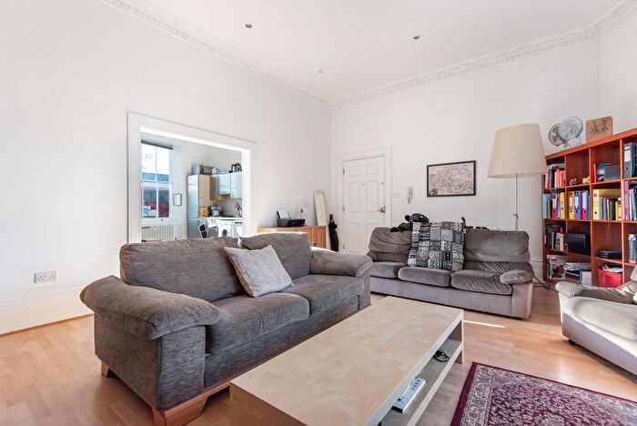 2 Bedroom Flat To Rent In Acre Lane, Brixton, London, SW2