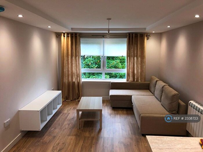 1 Bedroom Flat To Rent In Kennedy Path, Glasgow, G4