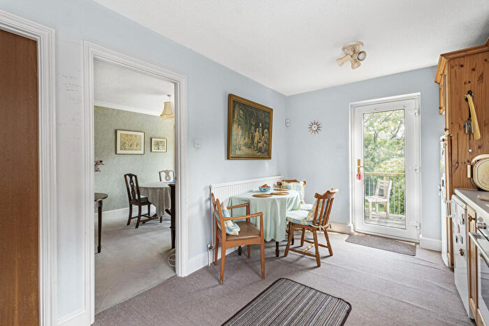 5 Bedroom Detached House For Sale In Mill Paddock, Abingdon, OX14
