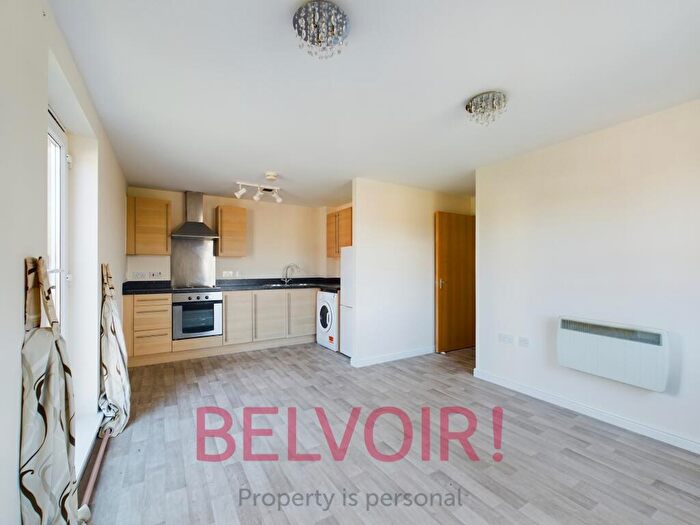 2 Bedroom Flat To Rent In Hayeswood Grove, Norton Le Moors, Stoke-on-Trent, ST6