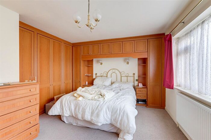 2 Bedroom Detached House For Sale In Bar Lane, Basford, Nottinghamshire, NG6
