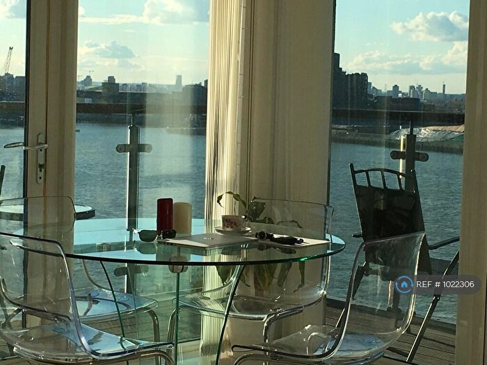 2 Bedroom Flat To Rent In Mast Quay, London, SE18