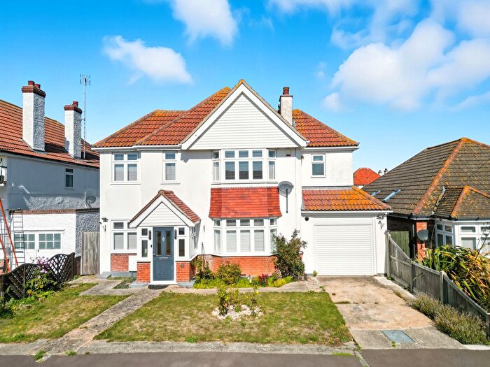4 Bedroom Detached House For Sale In Madeira Road, CO15