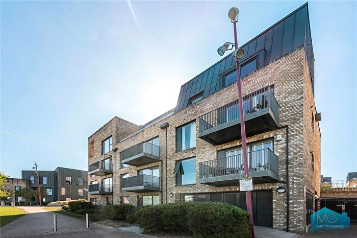 2 Bedroom Apartment For Sale In Copt Place, Mill Hill, London, NW7