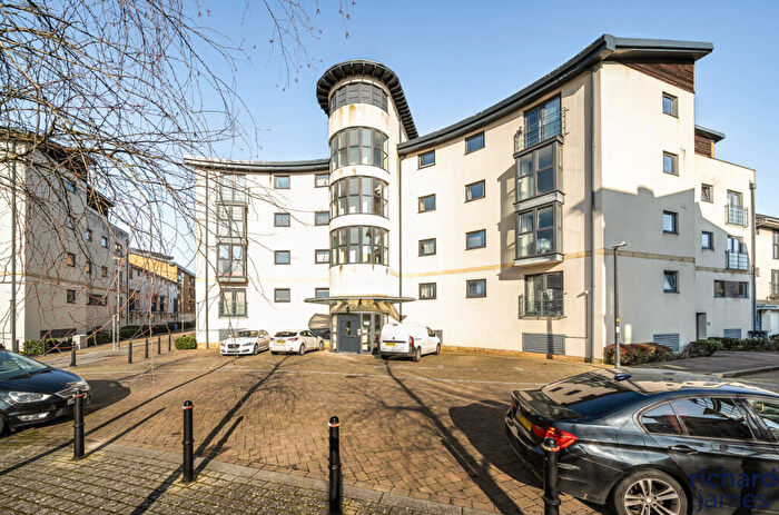 2 Bedroom Apartment For Sale In Ivy Court, Old Town, Swindon, SN1