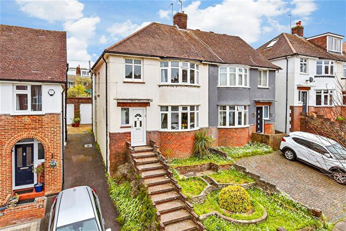 3 Bedroom Semi Detached House For Sale In Wilmington Way, Brighton, East Sussex, BN1