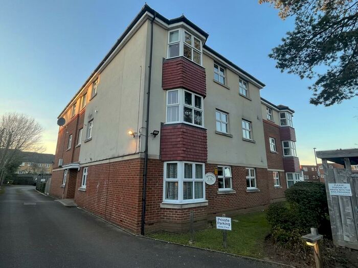 2 Bedroom Flat To Rent In Whitespar, Carlton Road, DA14