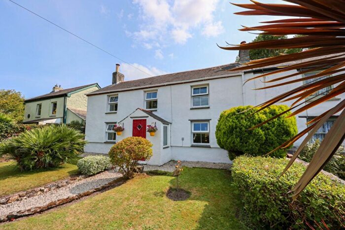 3 Bedroom Semi-Detached House For Sale In Holmbush Road, St Austell, PL25