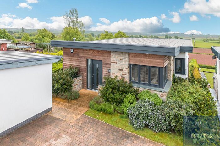 4 Bedroom Detached House For Sale In Cedar Court, London Road, Exeter, EX5