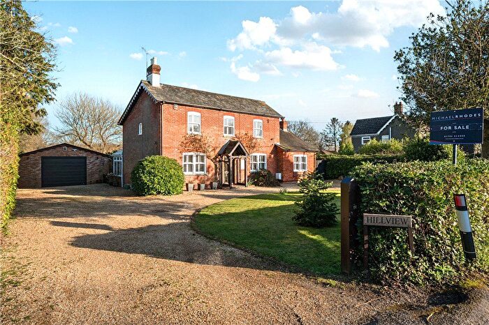 4 Bedroom Detached House For Sale In Canada Road, West Wellow, Romsey, Hampshire, SO51