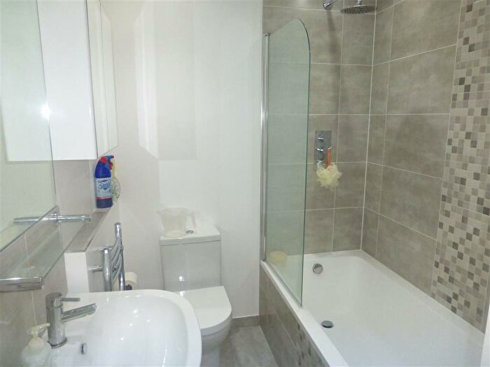 1 Bedroom Flat To Rent In Buckingham Street, Aylesbury, HP20