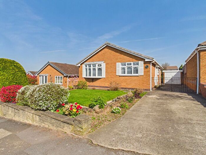 2 Bedroom Detached Bungalow For Sale In Cornell Drive, Arnold, Nottingham, NG5